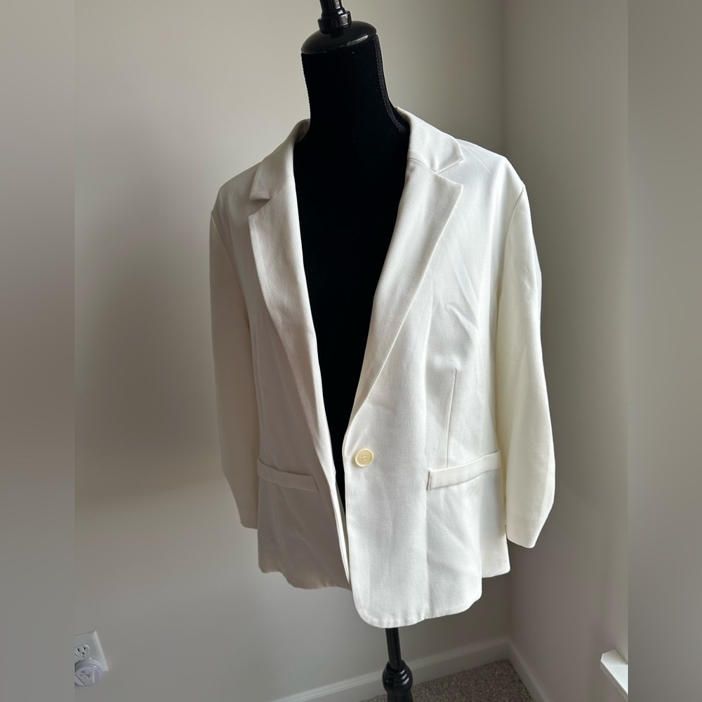 Women’s Christopher & Banks White Lightweight Blazer
